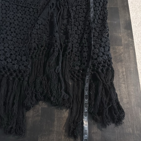 Origami by Vivien Black Floral Crochet Long Line Kimono Cardigan Size Medium - Picture 7 of 7